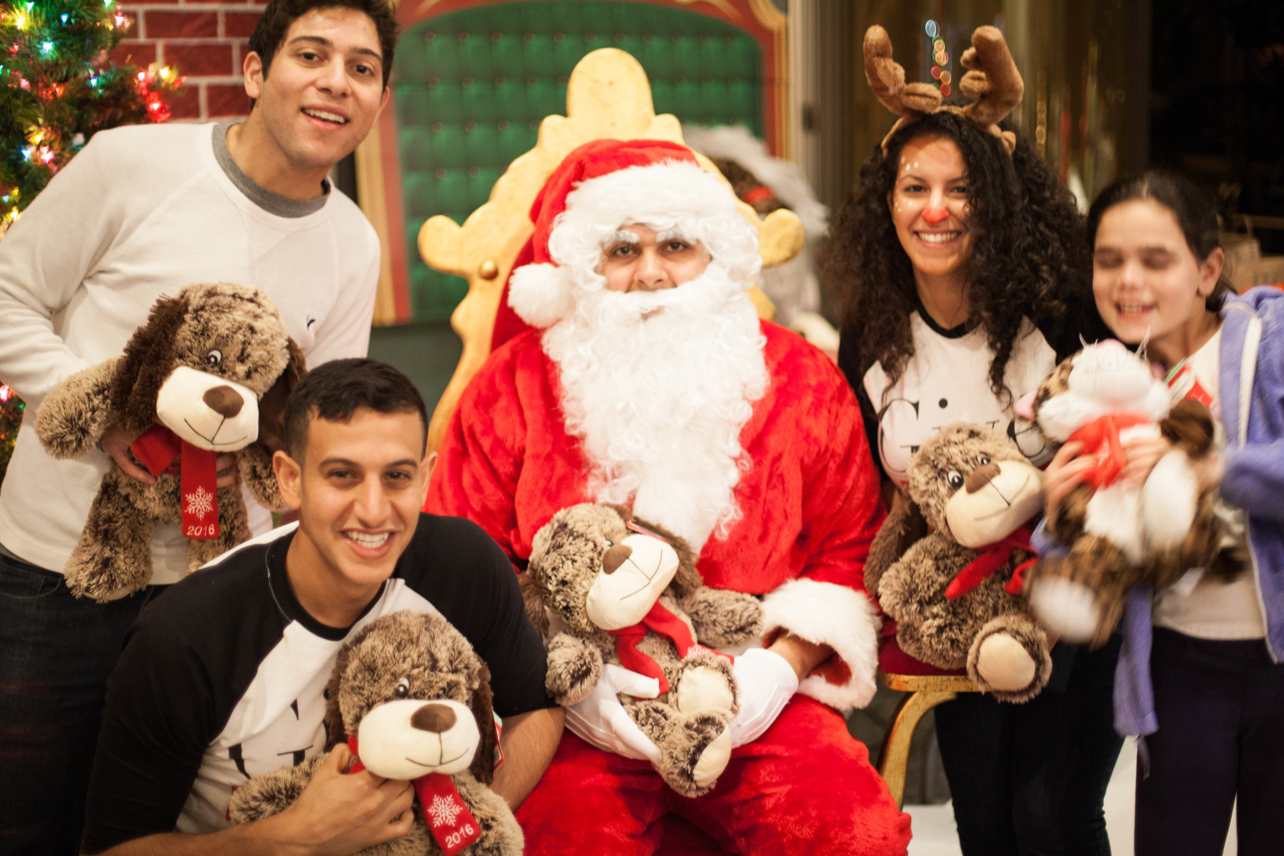 hope-holiday-party-2016_31604822985_o.jpg