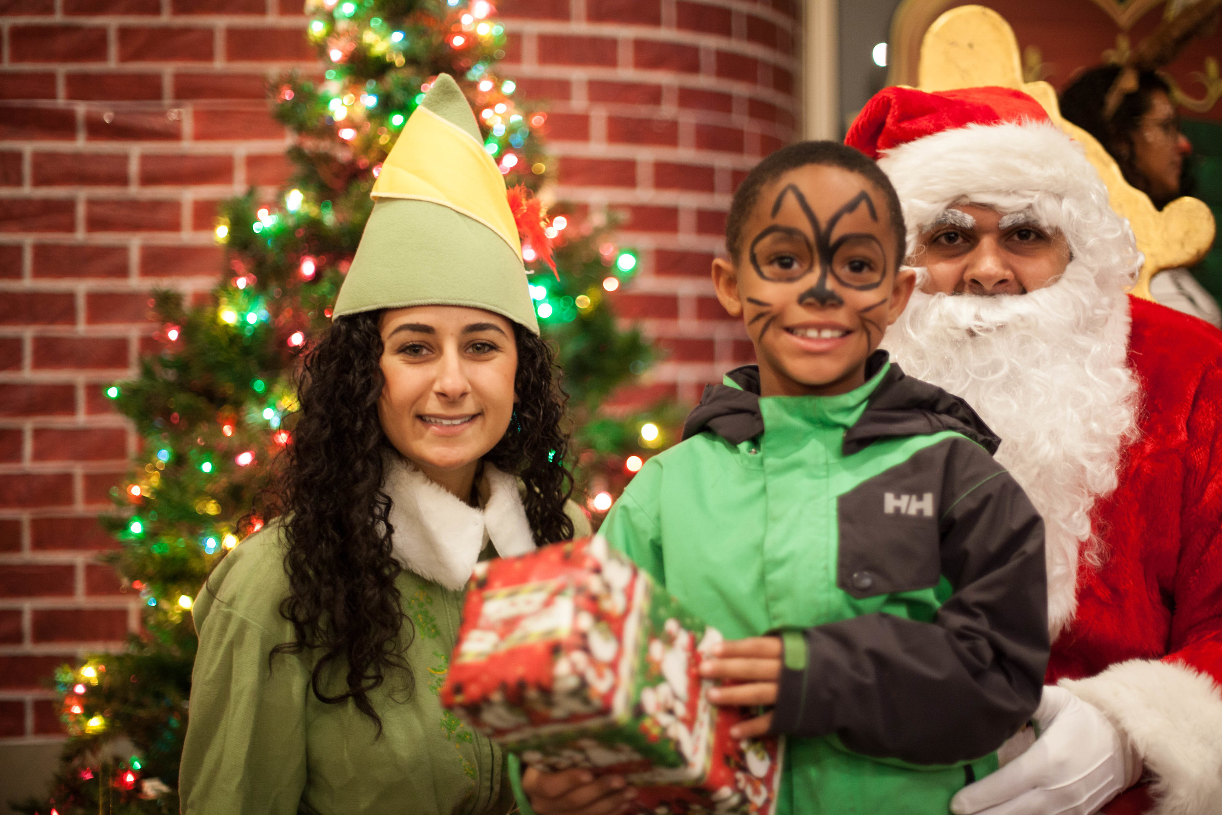 hope-holiday-party-2016_31604845615_o.jpg