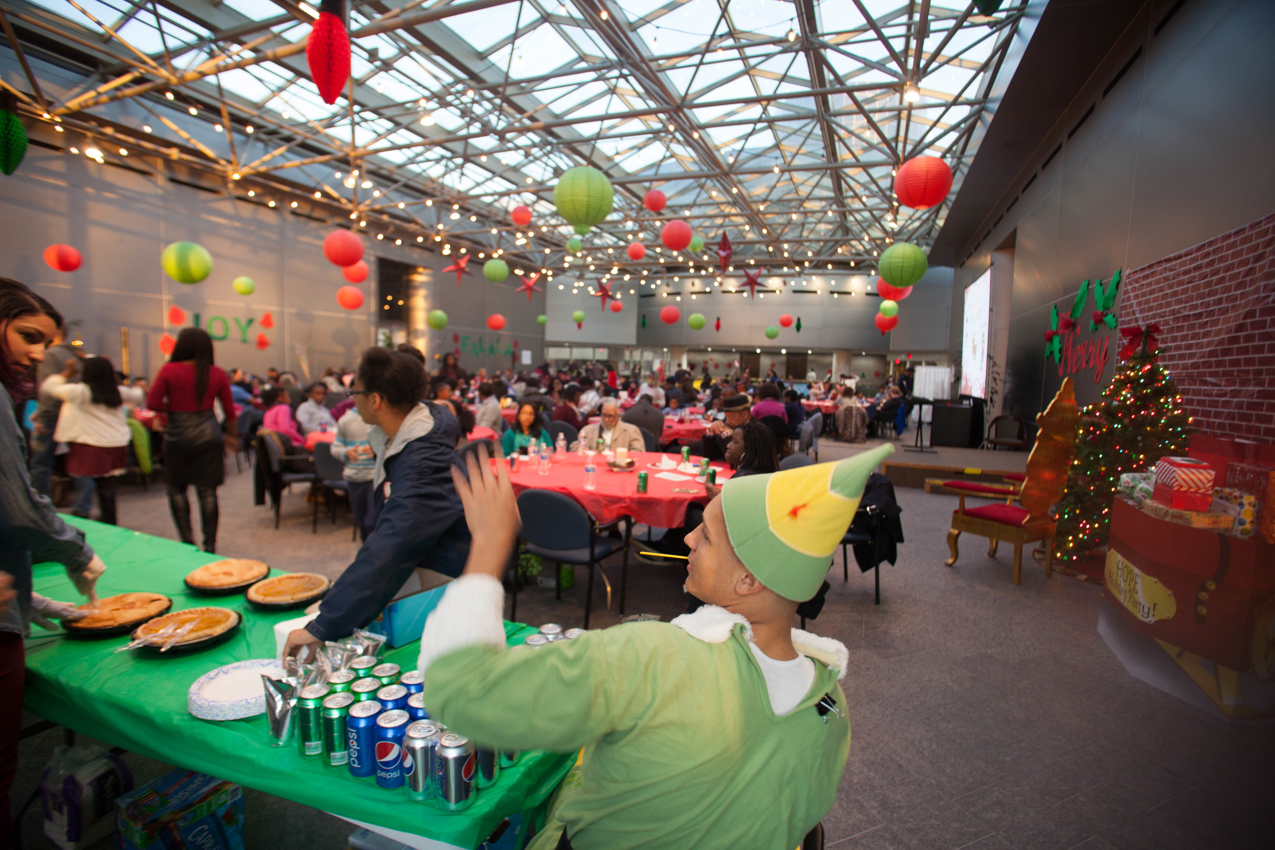 hope-holiday-party-2016_31604865255_o.jpg