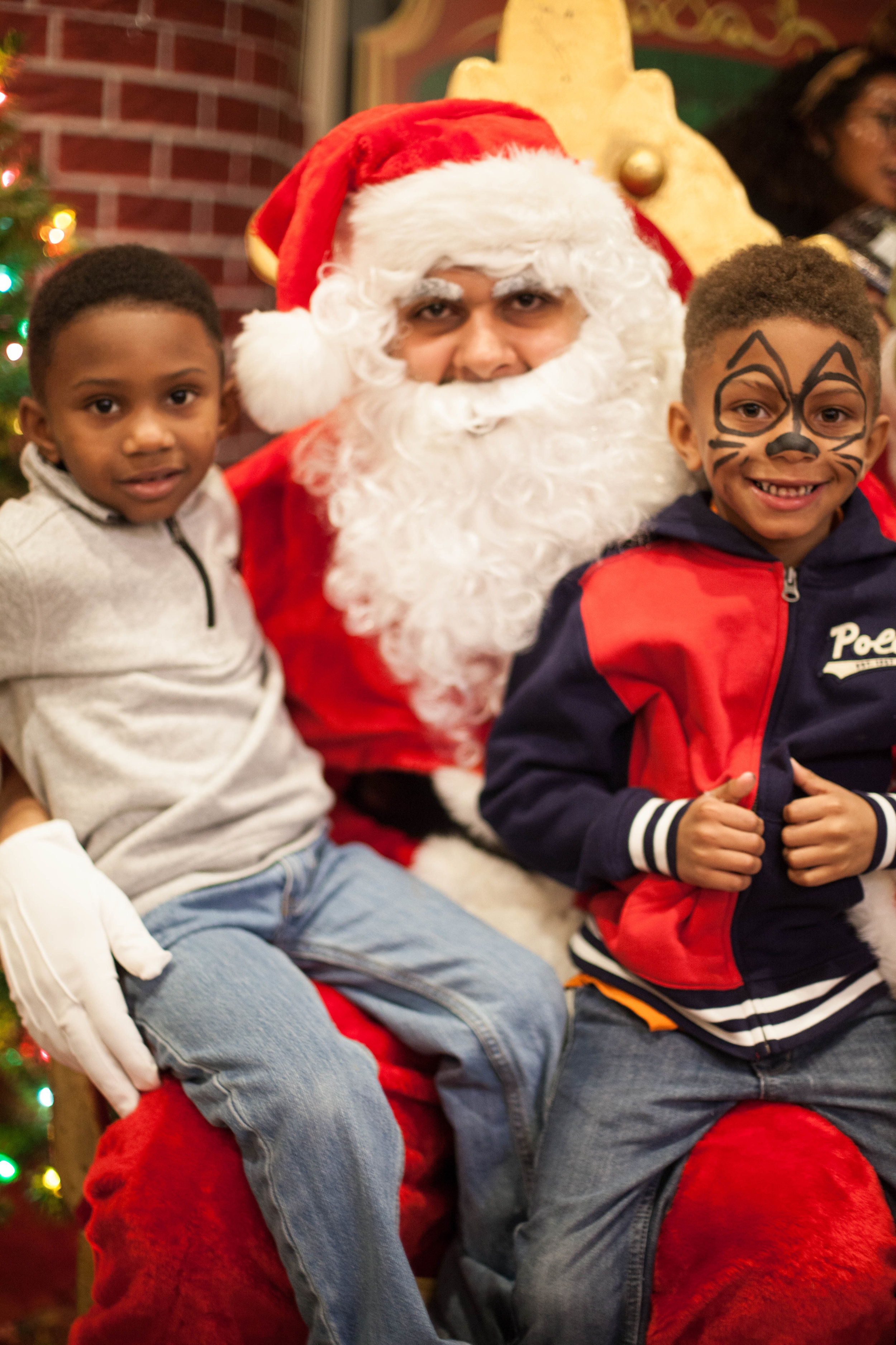hope-holiday-party-2016_31457968422_o.jpg