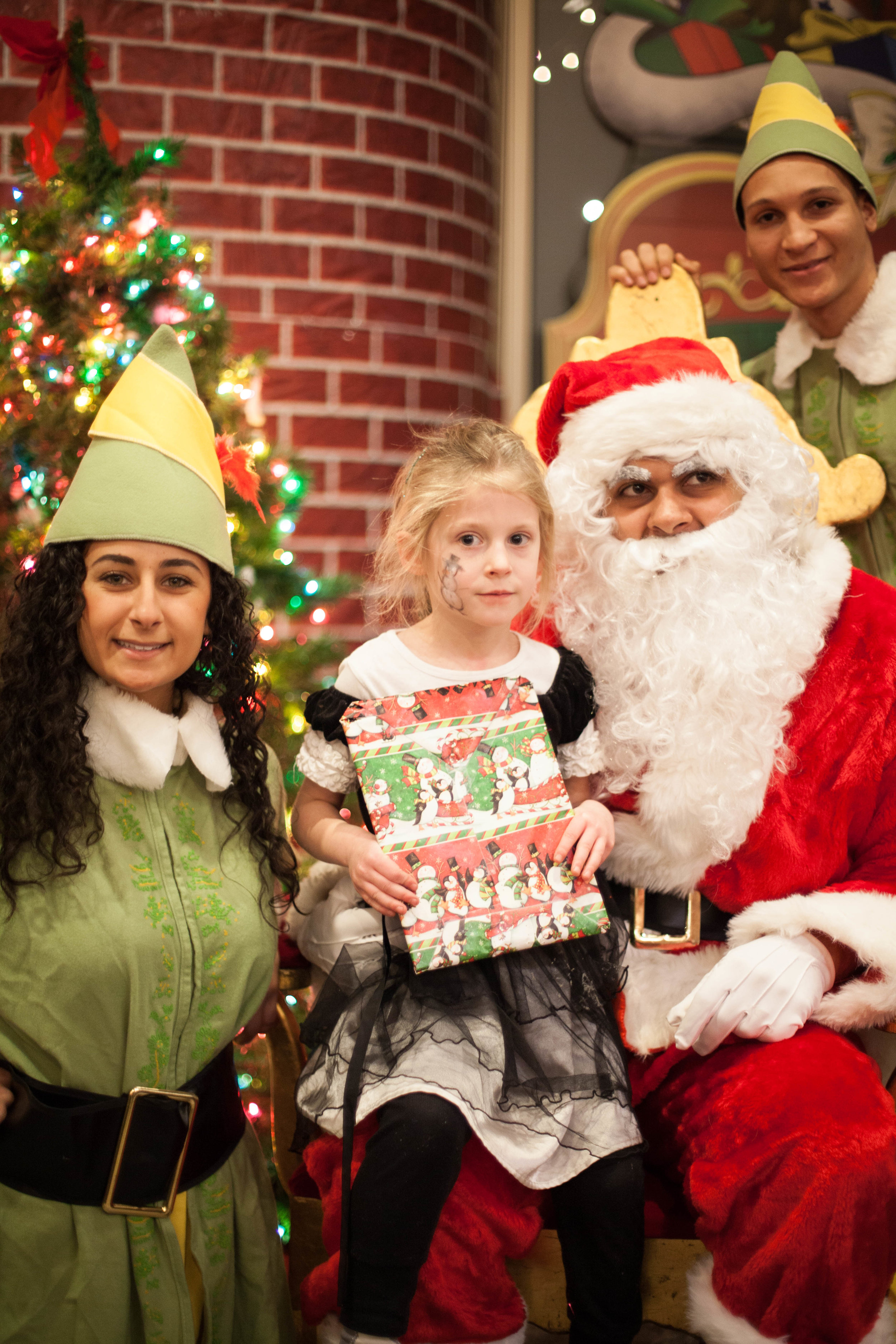 hope-holiday-party-2016_31604842925_o.jpg