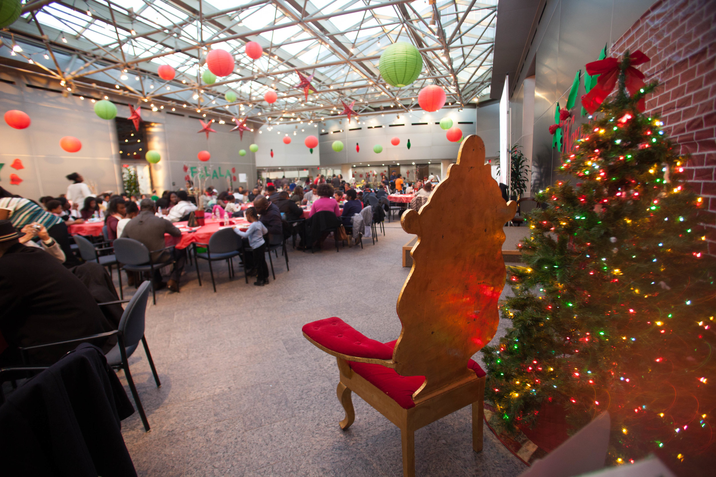 hope-holiday-party-2016_31604864945_o.jpg