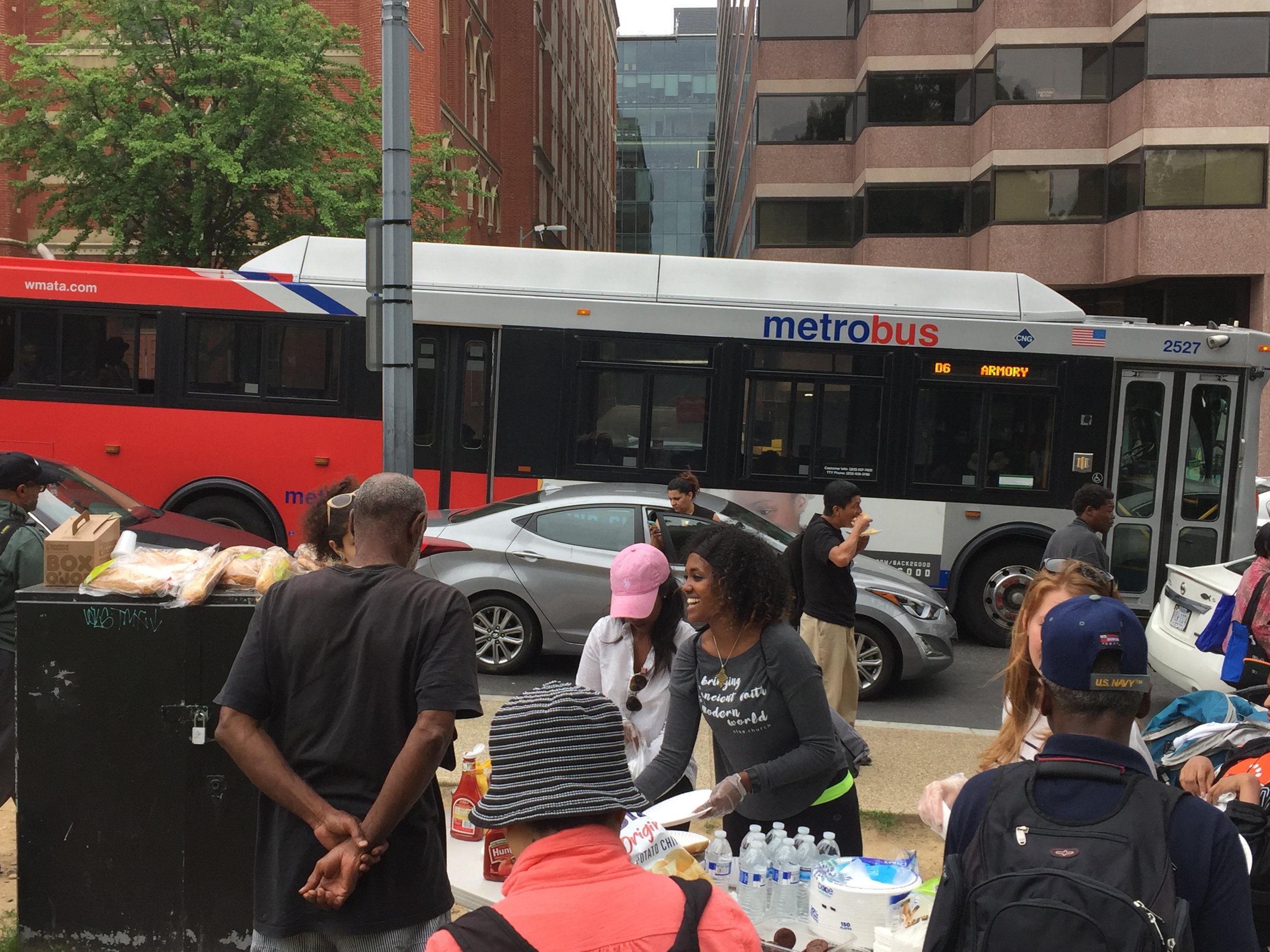 love-your-city-may-2017-homeless-cookout_34785369175_o.jpg