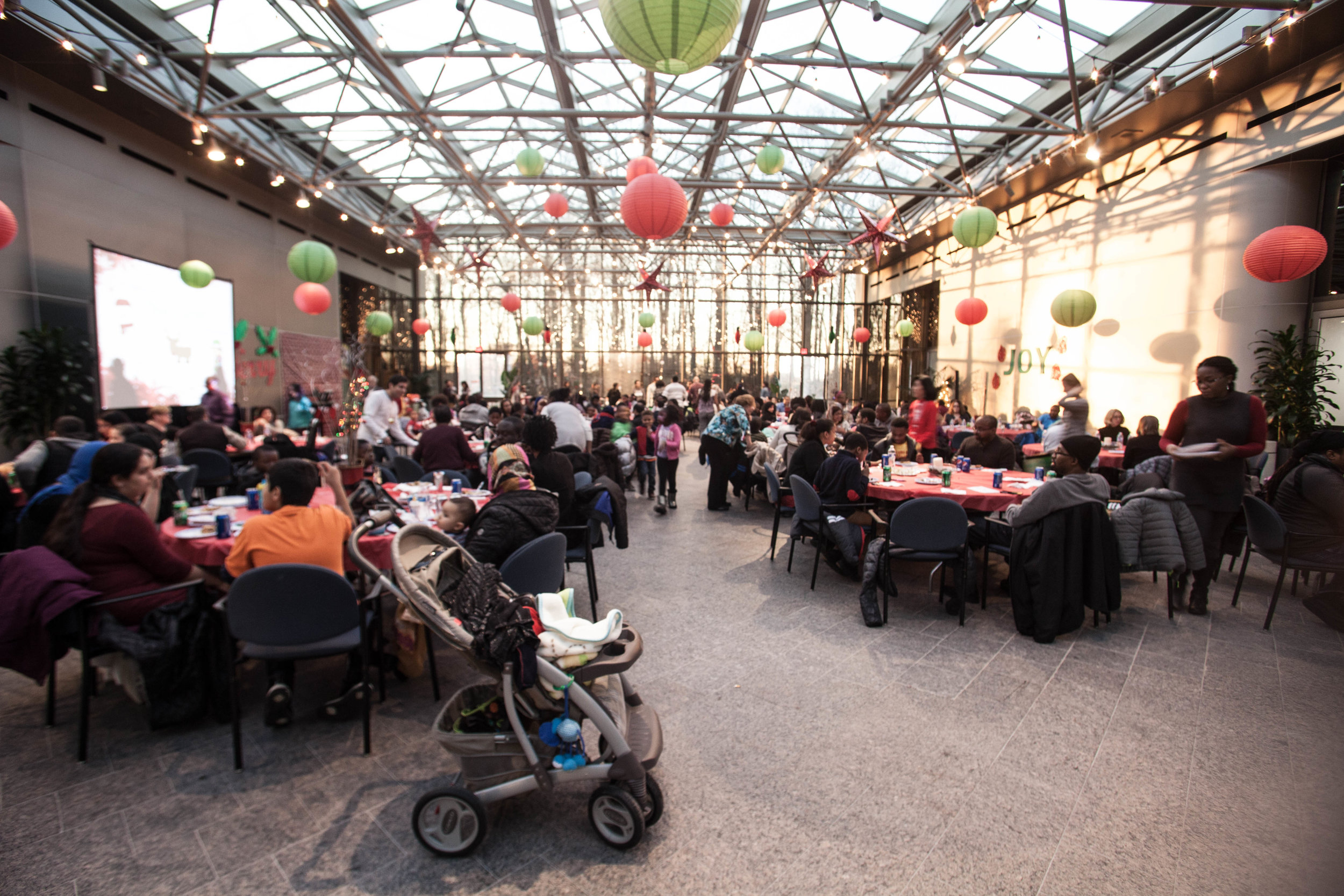 hope-holiday-party-2016_31232283030_o.jpg